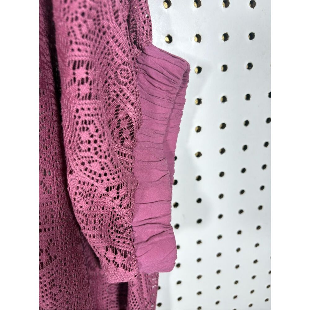 Akemi  & Kin Top Size XS/S Oversized Sheer Crochet Sleeveless Womens - Picture 4 of 6